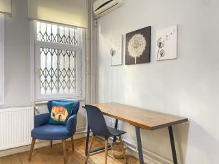 Serene Zen Retreat • Designed for Calm Quiet Stay - 9