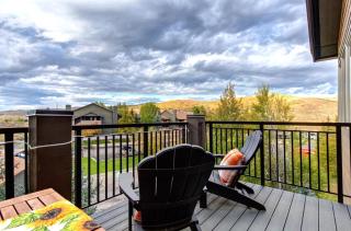 KBM Resorts Crestview Condos Spacious condo near Olympic Park with gas fireplace year-round pool hot tub city wide shuttle access. CVC-308B - Kimball Junction - 5