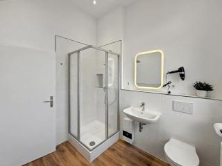 Stuck-Denkmal-Apartment zentral in Krefeld mit hohen Decken - 1