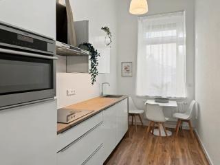 Stuck-Denkmal-Apartment zentral in Krefeld mit hohen Decken - 4