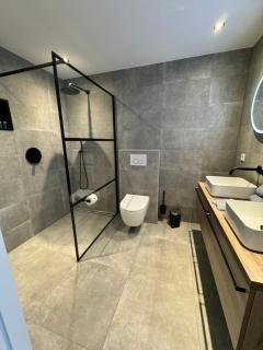 Bed & Wellness Chinel Luxe vakantiehuis met Sauna's en Bubbelbad - 9