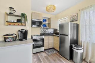 Covare #5 - Walk to St Pete Beach & Restaurants! - 5