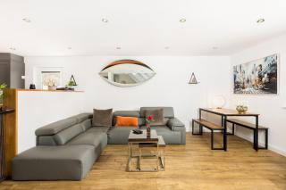 Stylish Modern 2 Bed with Parking - Pass the Keys - 5