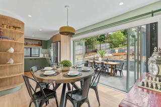 Ankers at Mollymook - spacious beach retreat - 6