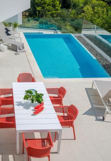 Ferienhaus mit Privatpool für 8 Personen ca 200 m in Veliko Brdo, Dalmatien Biokovo-Gebirge - 2