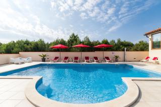 Nettes Ferienhaus in Pomer mit Privatem Pool - 6
