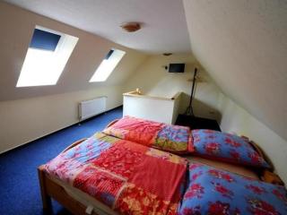 Charmante Ferienwohnung In Neukloster Mit Terrasse - 3