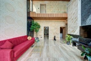 A World of Your Own, Luxurious Villa with Pools by 360 Estates - 3