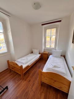 Gasthaus & Pension Grüner Baum Eberbach - 9