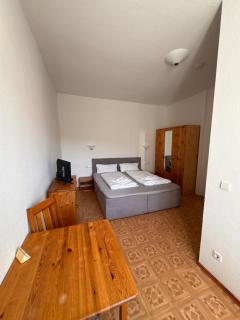 Gasthaus & Pension Grüner Baum Eberbach - 8