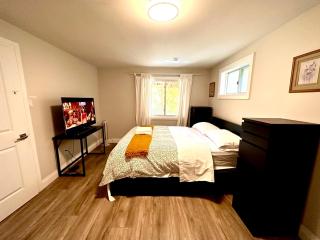 Luxurious Pvt room & Pvt heated floor bathroom near Airport - 5