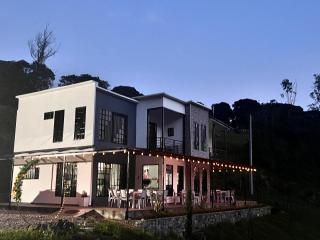 House Trail Lyones - 2