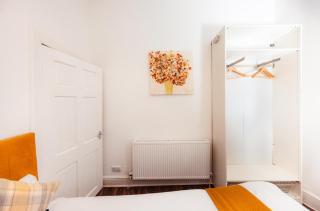 Cosy Apartment by Meadows 10 - 4