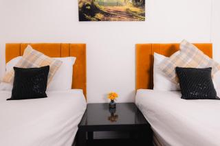 Cosy Apartment by Meadows 10 - 1