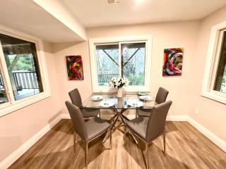 Luxurious Pvt room & Pvt heated floor bathroom near Airport - 7