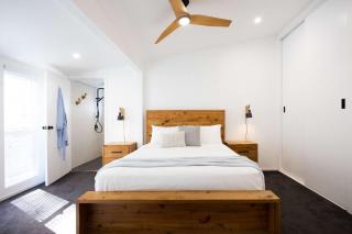 Bawley Point Beach House - renovated beach escape - 1