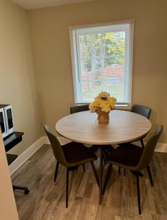 Comfy 3 Bedroom entire home with cozy vibes - 7