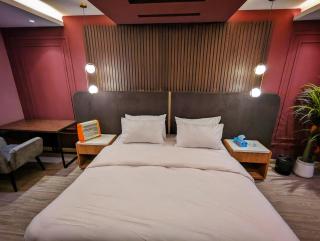 Alvis Suite - Goldcrest Mall and Residency Family 3 Bed Apartment - 5