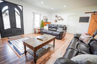 Horse Farm, 4BR 4BA Lodge in Scenic Valley, 20min from Center Hill Lake, 1hr from Nashville - 5