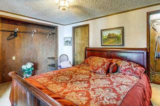 Waterfront Hood Canal Home with Pool Table! - 1