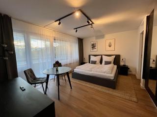 G&P Housing Apartments - XXL Wohnung für Familien & Gruppen 120qm mit 3 Schlafzimmern, 3 Badezimmern, Panoramabalkon und großer Küche - 5