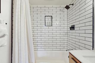 The Golden Moose Chalet - 6