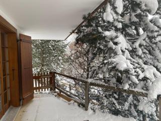 Luxurious Flat with Jacuzzi Sauna - 6