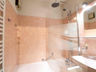 Appartement rénové 4 pers avec balcon, au cœur de la station, à 750m des pistes et proche commerces - FR-1-572-20 - 7