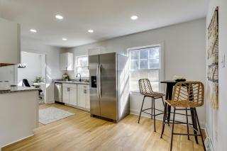 Suburban Family Home 15 Mi to Dtwn Charleston! - 1