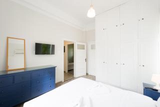 Bright & Cozy House near Beach - 4