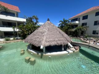 Bright Ocean Horizon Escape - 4