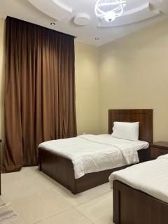 شقة غرفتين وصالة - 7