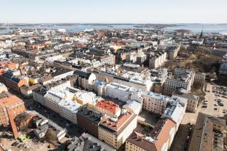 Modern Studio Apt in Design District - 2