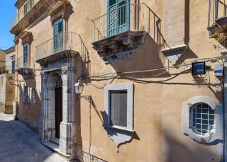 Großes Appartement In Ragusa Mit Kleinem Balkon - 7