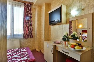 KAYAROYALHOTEL on Tiyatro Street Beyazit Fatih Istanbul - 0