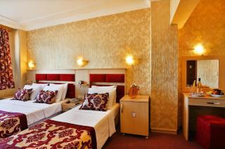 KAYAROYALHOTEL on Tiyatro Street Beyazit Fatih Istanbul - 7