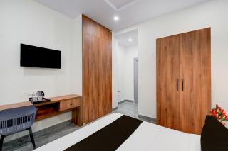 Townhouse Oak L B Nagar Metro Station - 6