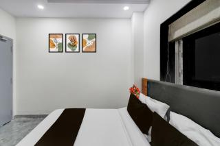 Townhouse Oak L B Nagar Metro Station - 1