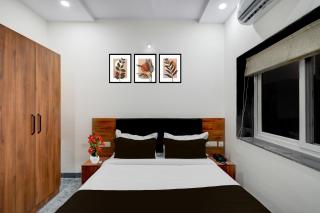 Super Townhouse Oak L B Nagar Metro Station - 2