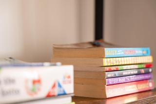 Aesthetic Ampthill Apartment - 2