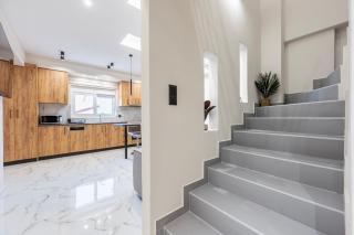 The Neptunian Suite Residence - 2