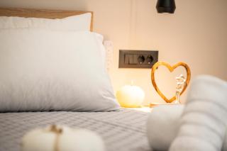 The Neptunian Suite Residence - 8