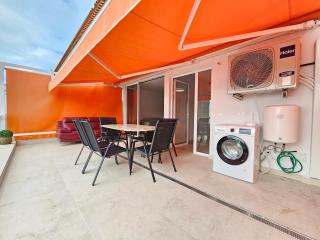 113 Heart of Los Cristianos,Heated Pool - 3