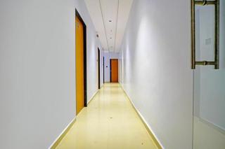 Hotel Nidhivan Palace - 1