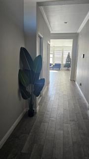 Prime Location Home Family & Business Ready - 7