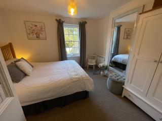 Willow Cottage - in historic Grantchester village - 2