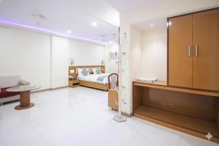 Hotel Sarita - Near Surat Railway Station - 2