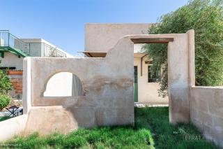 בקתה וטבילה במדבר - 1