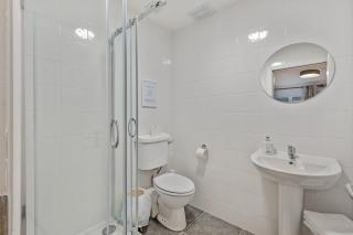 2 Rushbrooke Hotel Apartments Cobh County Cork - 6