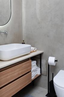 Retreat Apartments - 4